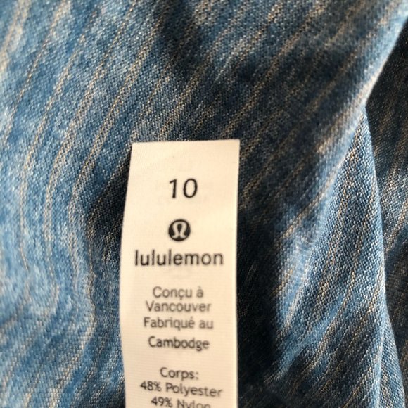 Lululemon Tank Top w/ Built In Sports Bra - Picture 3 of 3